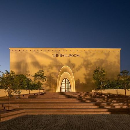 Time Square Club, Resort&Spa Bhuj Exterior foto