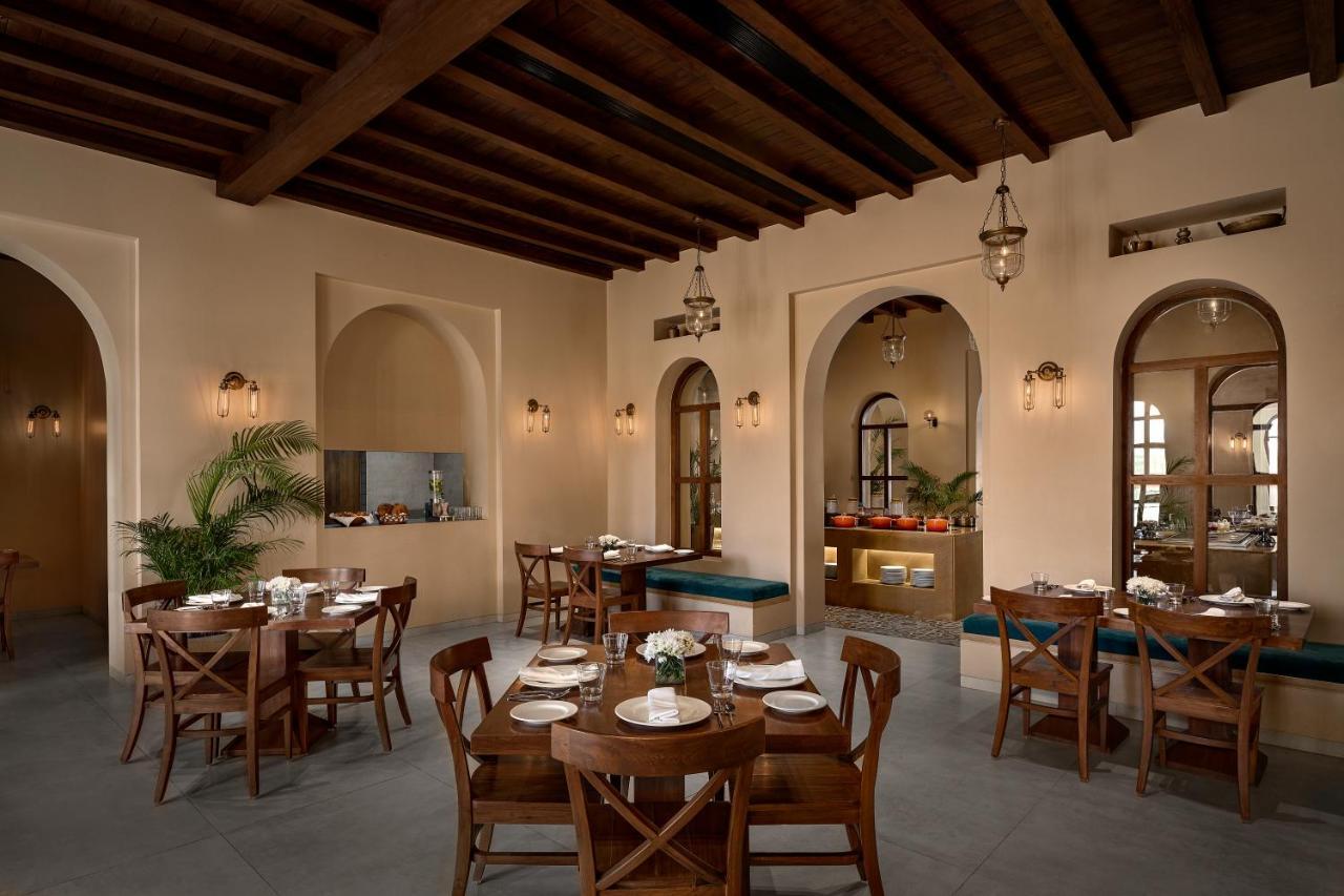 Time Square Club, Resort&Spa Bhuj Exterior foto