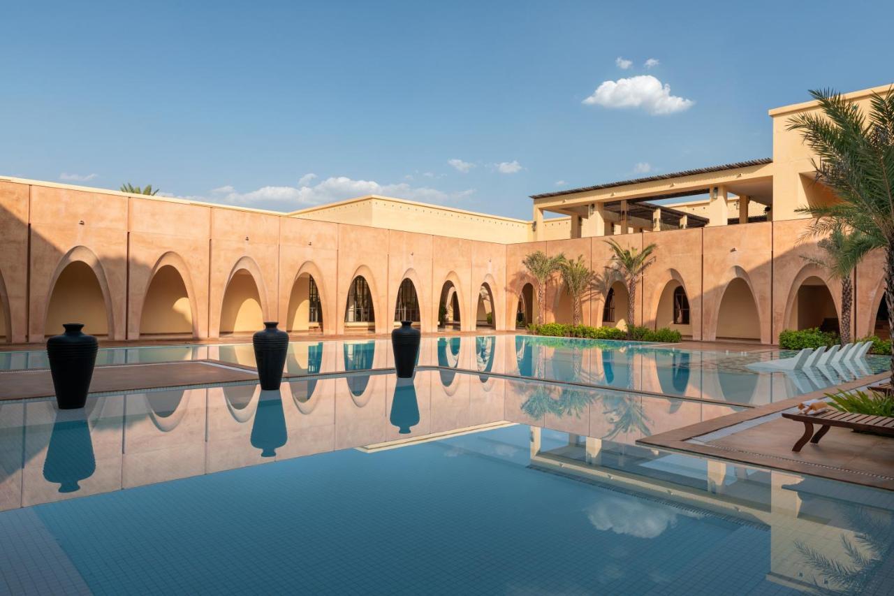 Time Square Club, Resort&Spa Bhuj Exterior foto