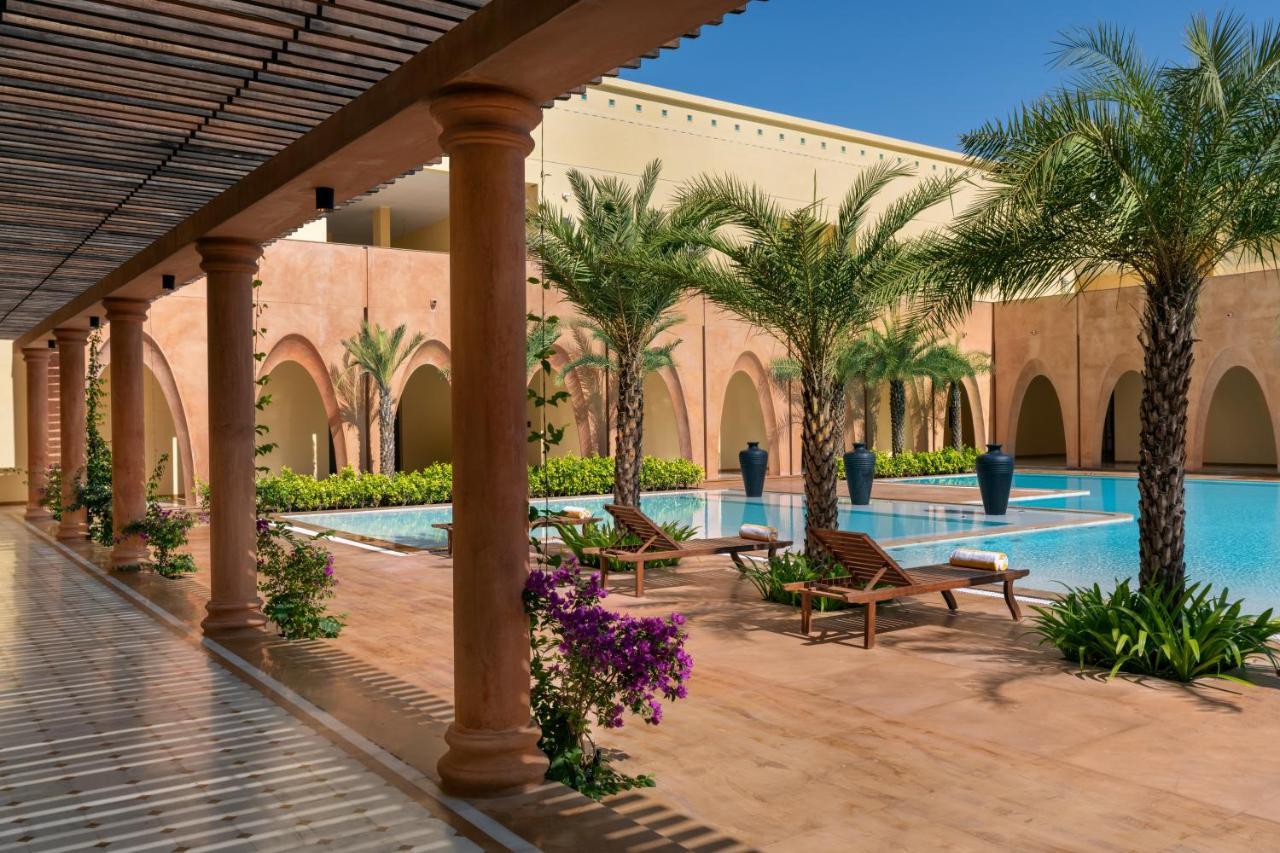 Time Square Club, Resort&Spa Bhuj Exterior foto