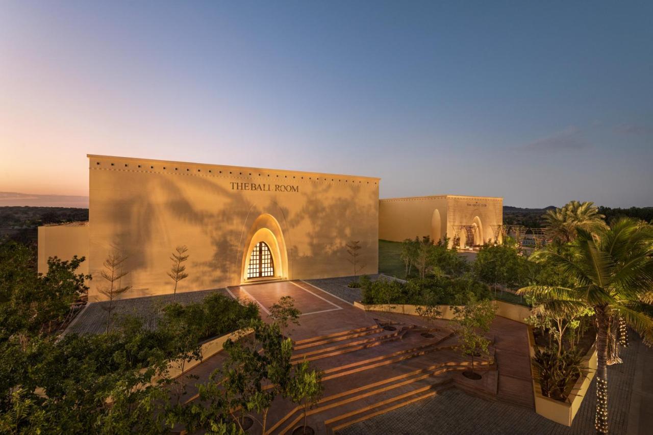 Time Square Club, Resort&Spa Bhuj Exterior foto