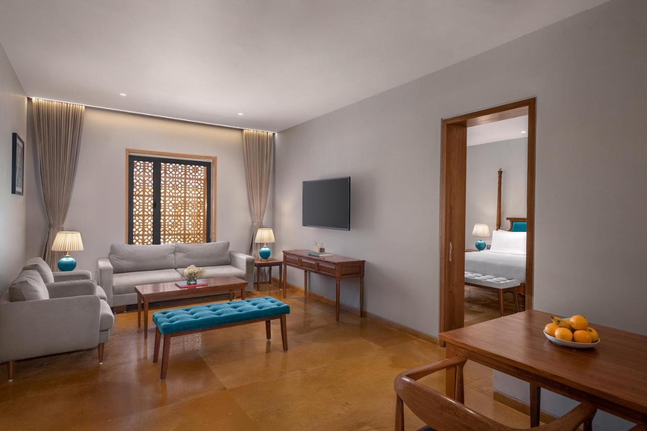 Time Square Club, Resort&Spa Bhuj Exterior foto